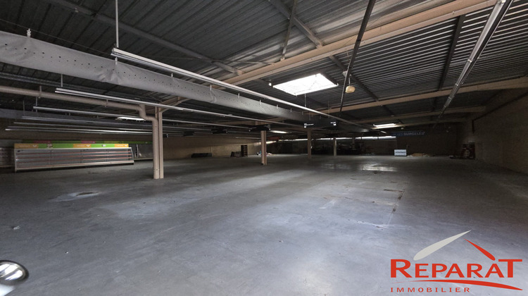 Ma-Cabane - Vente Local commercial Uzerche, 944 m²