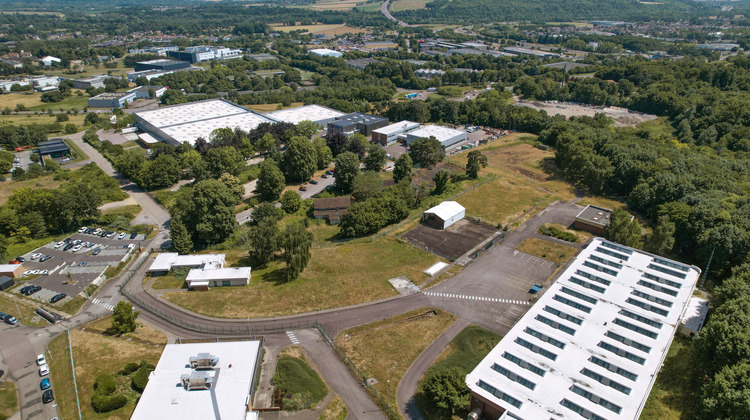 Ma-Cabane - Vente Local commercial Val-de-Reuil, 3300 m²