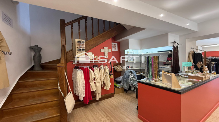 Ma-Cabane - Vente Local commercial Valreas, 140 m²