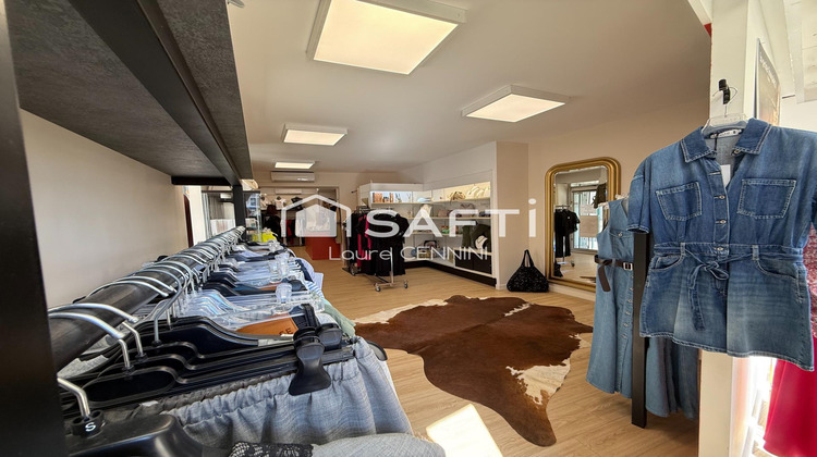 Ma-Cabane - Vente Local commercial Valreas, 140 m²