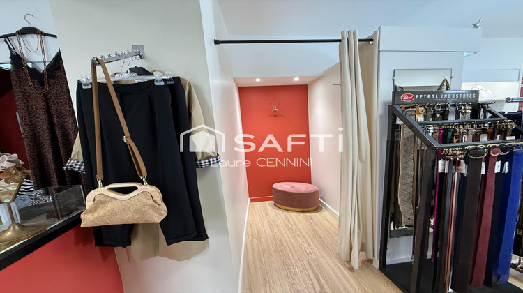 Ma-Cabane - Vente Local commercial Valreas, 140 m²