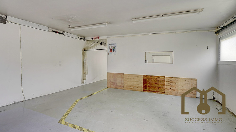 Ma-Cabane - Vente Local commercial Vaulx-en-Velin, 149 m²