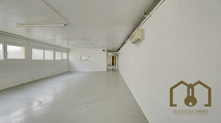 Ma-Cabane - Vente Local commercial Vaulx-en-Velin, 149 m²