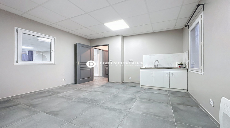 Ma-Cabane - Vente Local commercial Vedène, 56 m²
