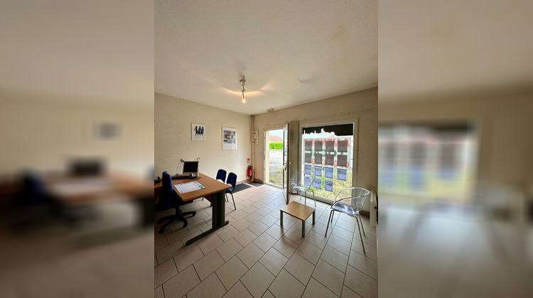 Ma-Cabane - Vente Local commercial VELAINE-EN-HAYE, 35 m²