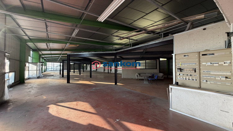 Ma-Cabane - Vente Local commercial Vernassal, 970 m²