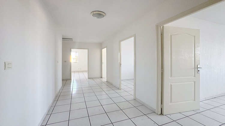 Ma-Cabane - Vente Local commercial VIAS, 1792 m²