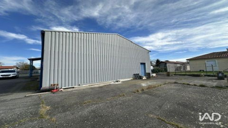 Ma-Cabane - Vente Local commercial Vic-en-Bigorre, 200 m²