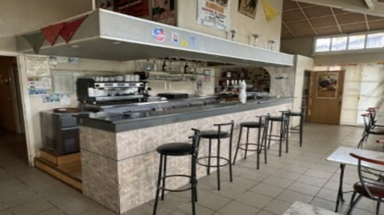 Ma-Cabane - Vente Local commercial VIC FEZENSAC, 400 m²