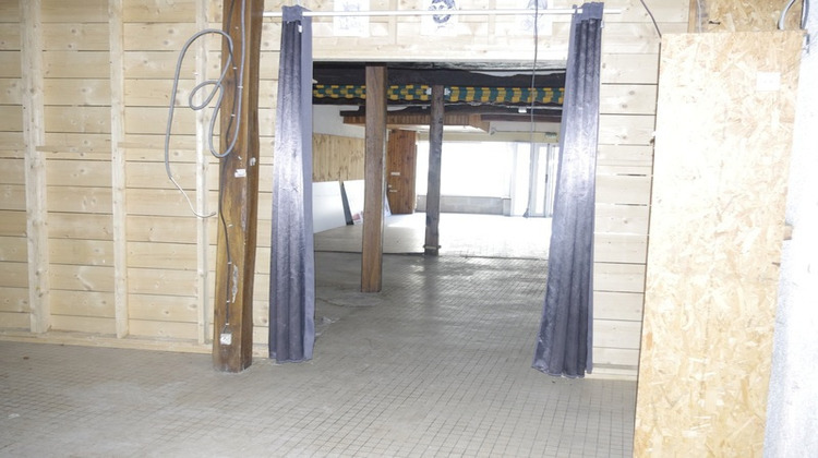 Ma-Cabane - Vente Local commercial VIC FEZENSAC, 300 m²