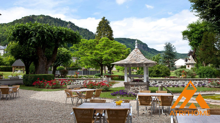 Ma-Cabane - Vente Local commercial Vic-sur-Cère, 4000 m²