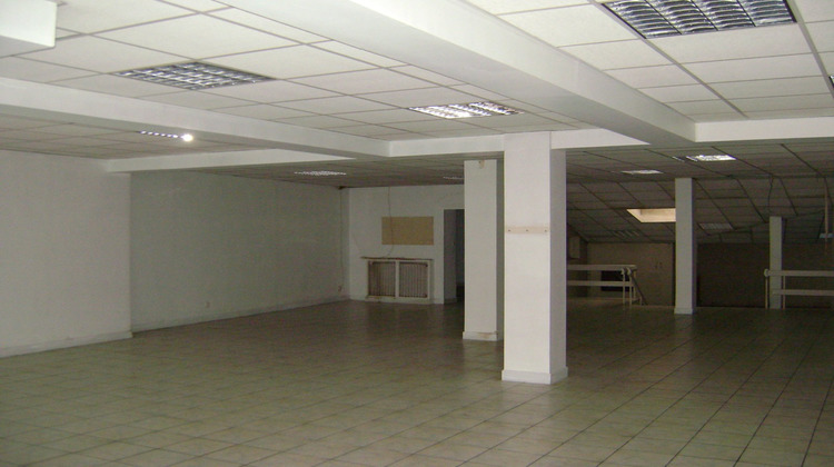 Ma-Cabane - Vente Local commercial Vierzon, 260 m²