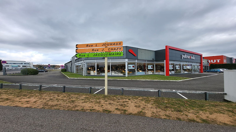 Ma-Cabane - Vente Local commercial VILLEFRANCHE-SUR-SAONE, 2300 m²