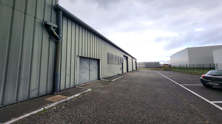 Ma-Cabane - Vente Local commercial VILLEFRANCHE-SUR-SAONE, 2300 m²