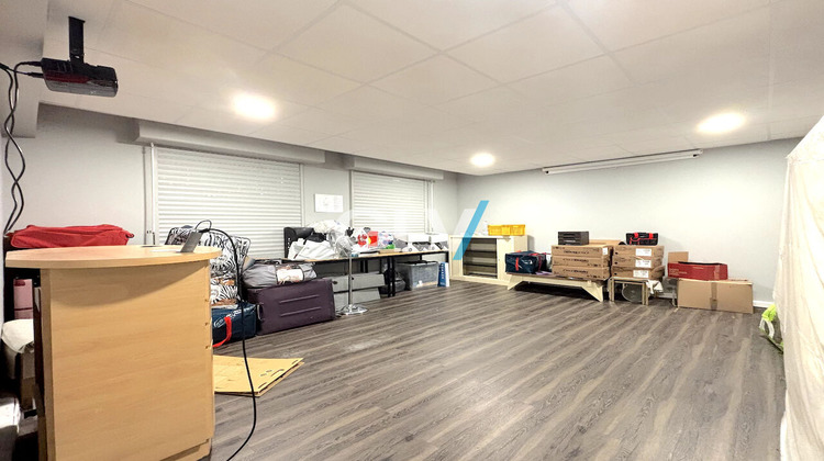Ma-Cabane - Vente Local commercial VILLENEUVE-D'ASCQ, 750 m²