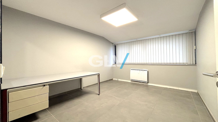 Ma-Cabane - Vente Local commercial VILLENEUVE-D'ASCQ, 750 m²