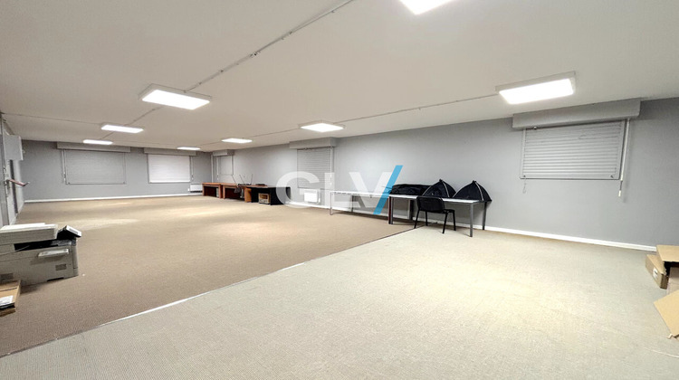 Ma-Cabane - Vente Local commercial VILLENEUVE-D'ASCQ, 750 m²