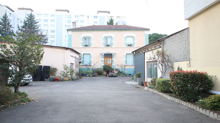 Ma-Cabane - Vente Local commercial VILLEURBANNE, 685 m²