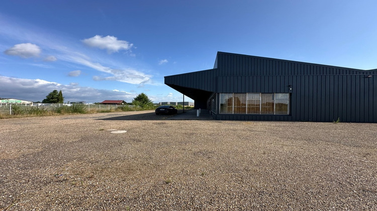 Ma-Cabane - Vente Local commercial VITRY EN CHAROLLAIS, 975 m²
