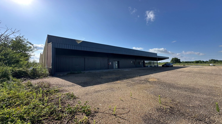 Ma-Cabane - Vente Local commercial VITRY EN CHAROLLAIS, 975 m²