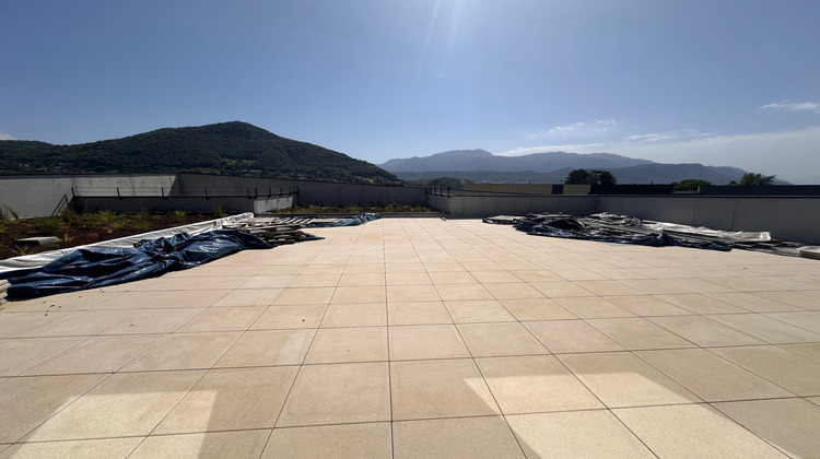 Ma-Cabane - Vente Local commercial Voiron, 1819 m²