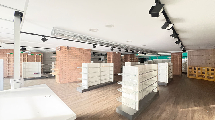 Ma-Cabane - Vente Local commercial VOIRON, 408 m²