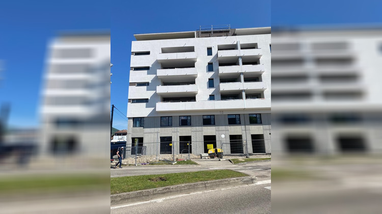Ma-Cabane - Vente Local commercial Voiron, 129 m²