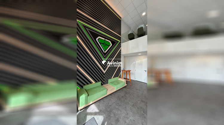 Ma-Cabane - Vente Local commercial Voreppe, 1074 m²