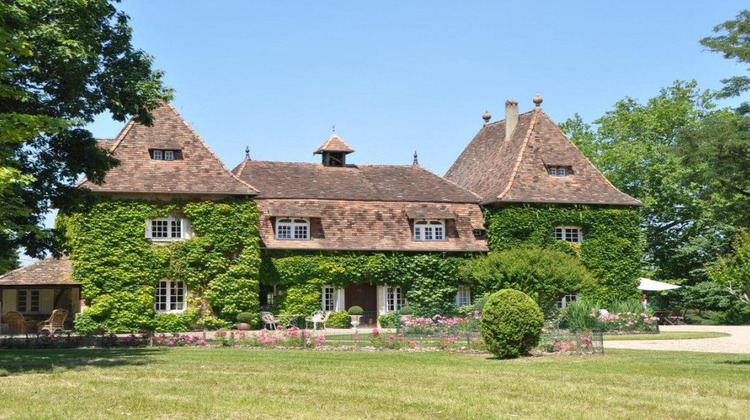 Ma-Cabane - Vente Maison Église-Neuve-d'Issac, 260 m²