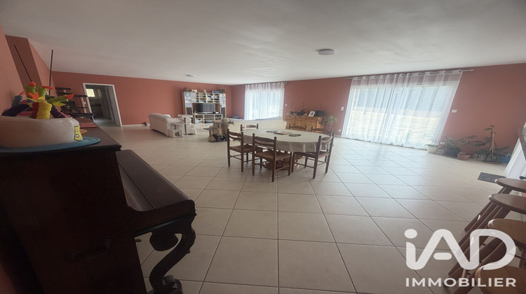 Ma-Cabane - Vente Maison Église-Neuve-d'Issac, 213 m²