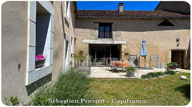 Ma-Cabane - Vente Maison AGONAC, 138 m²