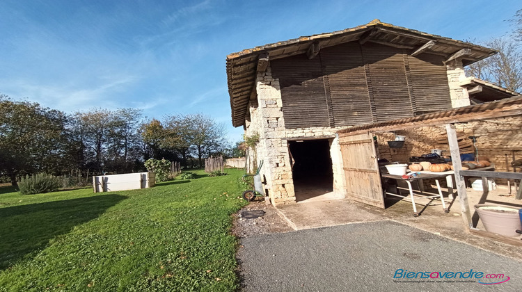 Ma-Cabane - Vente Maison Aigondigné, 185 m²