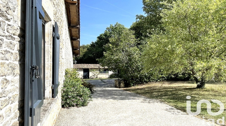 Ma-Cabane - Vente Maison Aigondigné, 252 m²