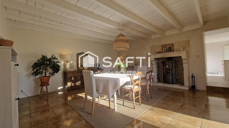 Ma-Cabane - Vente Maison Aigondigne, 204 m²