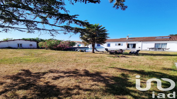 Ma-Cabane - Vente Maison Aigondigné, 218 m²