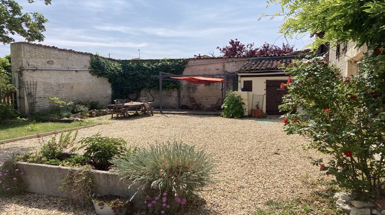 Ma-Cabane - Vente Maison Aigre, 190 m²