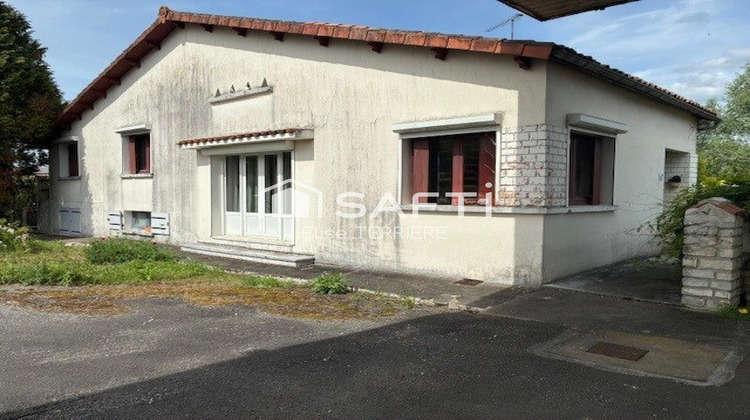 Ma-Cabane - Vente Maison Aigre, 197 m²