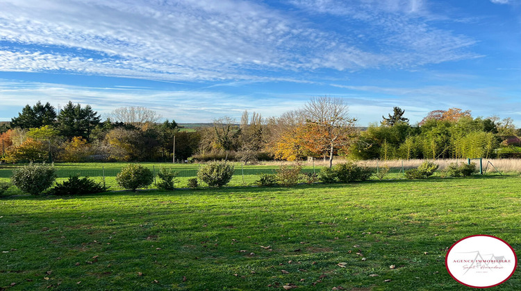 Ma-Cabane - Vente Maison AINAY-LE-CHATEAU, 97 m²