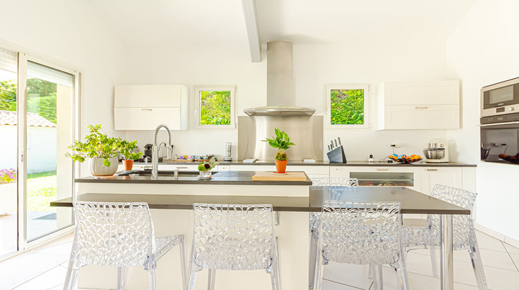 Ma-Cabane - Vente Maison AIX-EN-PROVENCE, 215 m²