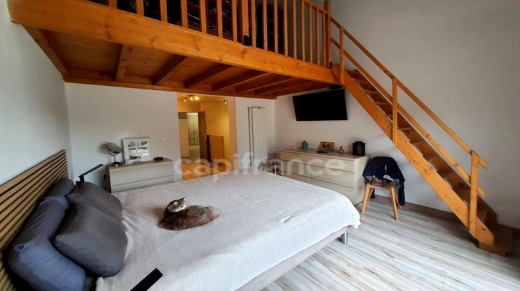 Ma-Cabane - Vente Maison AMBARES ET LAGRAVE, 222 m²