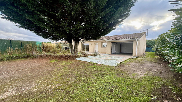 Ma-Cabane - Vente Maison AMBARES-ET-LAGRAVE, 85 m²