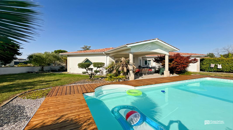 Ma-Cabane - Vente Maison AMBARES ET LAGRAVE, 150 m²