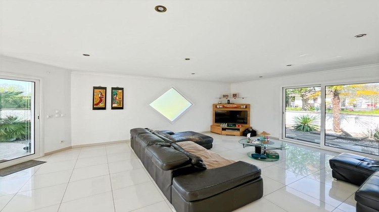 Ma-Cabane - Vente Maison AMBARES ET LAGRAVE, 150 m²