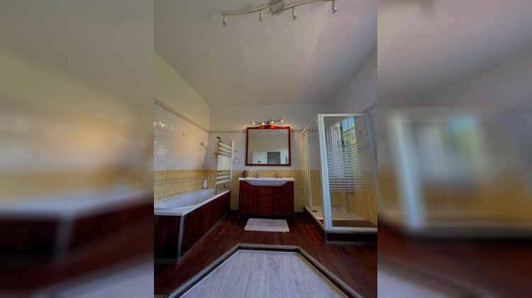 Ma-Cabane - Vente Maison AMBARES-ET-LAGRAVE, 208 m²