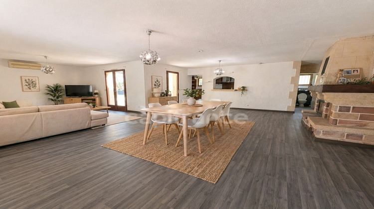 Ma-Cabane - Vente Maison AMBARES ET LAGRAVE, 192 m²