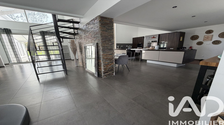 Ma-Cabane - Vente Maison Ambarès-Et-Lagrave, 213 m²