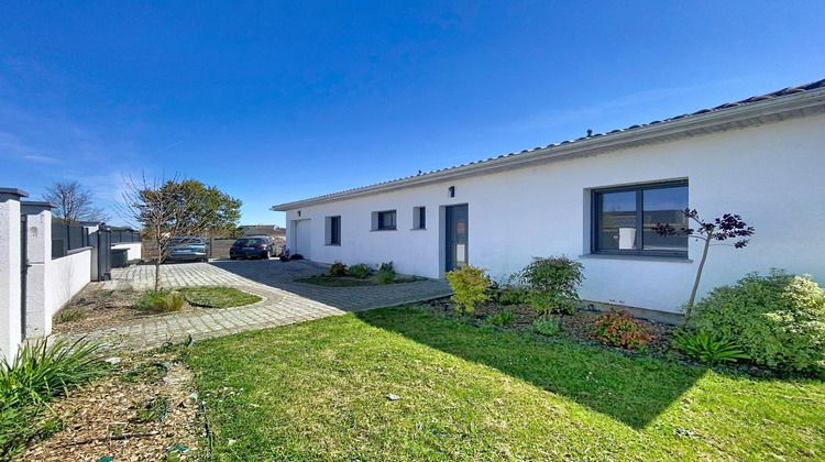 Ma-Cabane - Vente Maison Ambares-Et-Lagrave, 100 m²