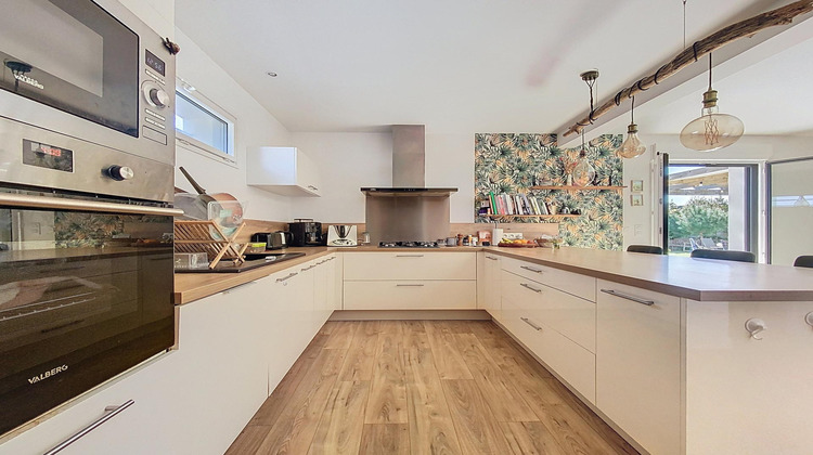 Ma-Cabane - Vente Maison Ambares-Et-Lagrave, 100 m²