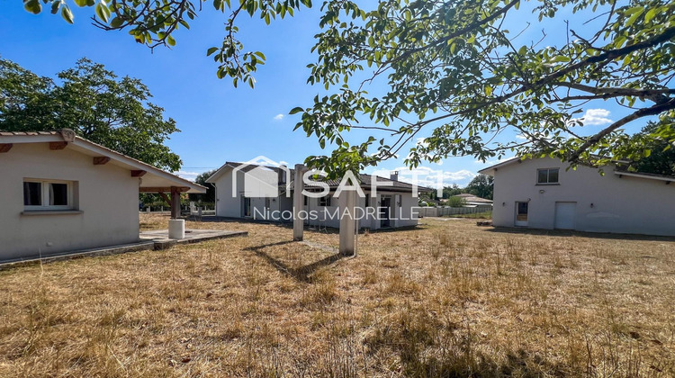 Ma-Cabane - Vente Maison Ambares-Et-Lagrave, 200 m²