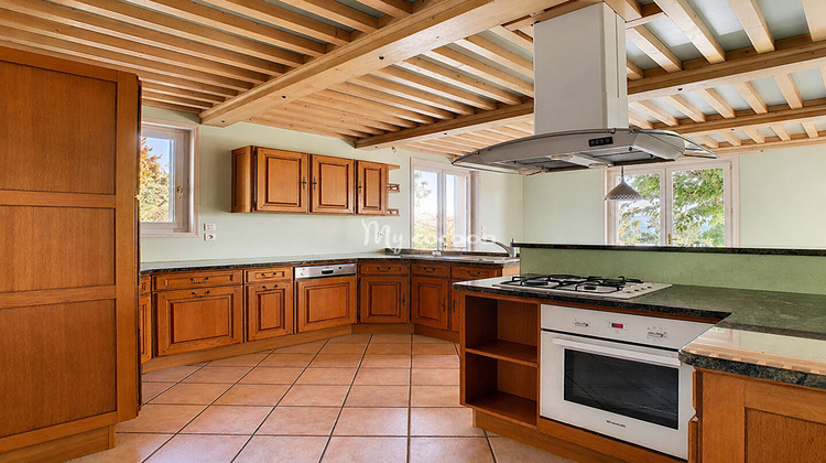 Ma-Cabane - Vente Maison AMBERIEU-EN-BUGEY, 199 m²